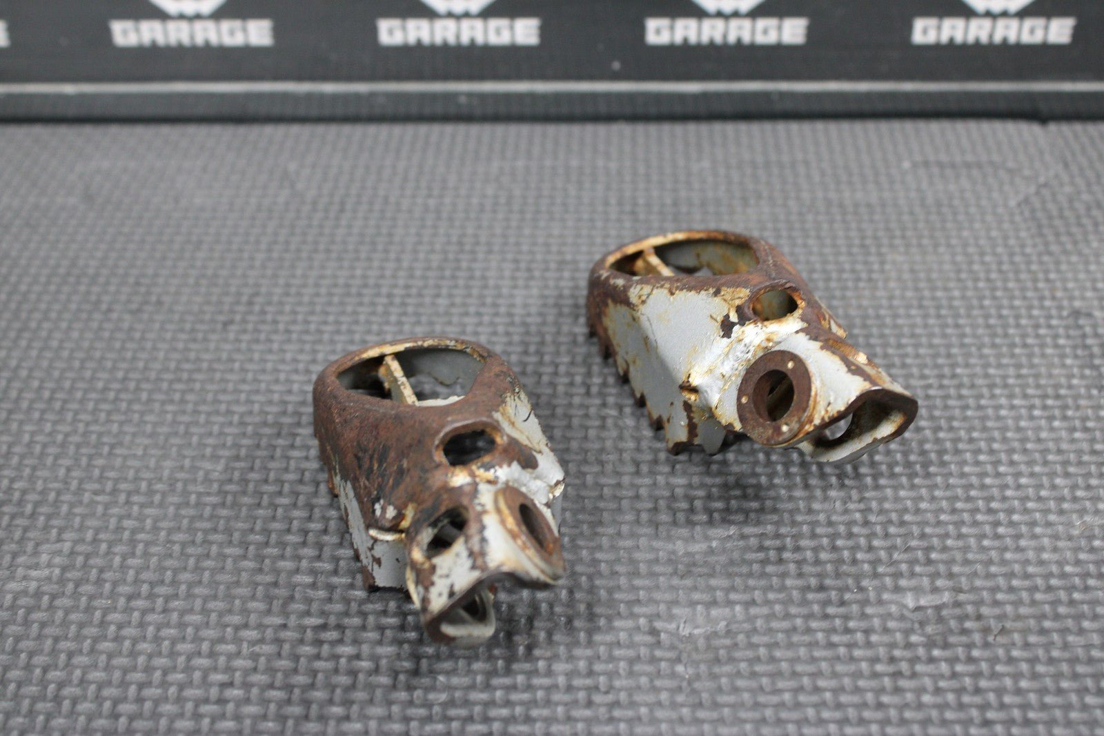 2003 KAWASAKI KX65 OEM FOOT PEGS PEDALS FRAME STAND FOOTPEG PEDAL00 - hggarage