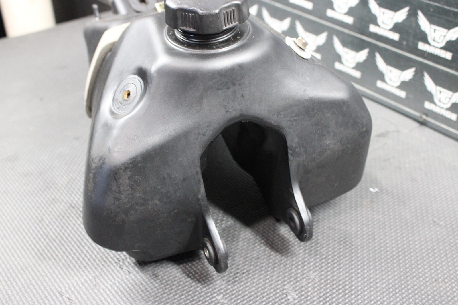 1997 YAMAHA RT100 90 - 00 OEM GAS FUEL TANK CELL PETROL RESERVOIR 3UL - 24110 - 00 - 00 - hggarage