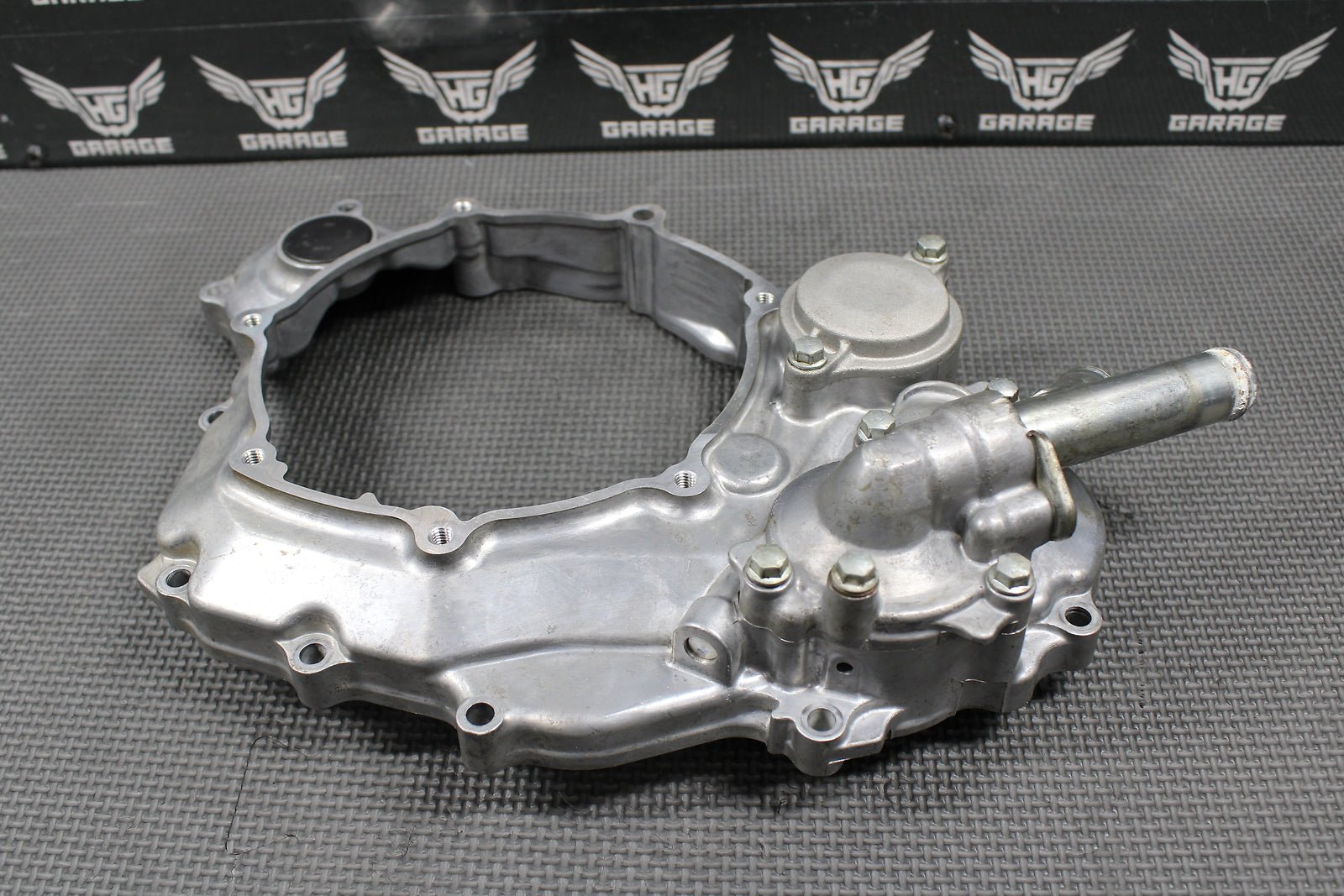 2019 YAMAHA 15 - 19 YZ250FX OEM RIGHT SIDE CASE INNER CLUTCH COVER WATER PUMP NICE - hggarage