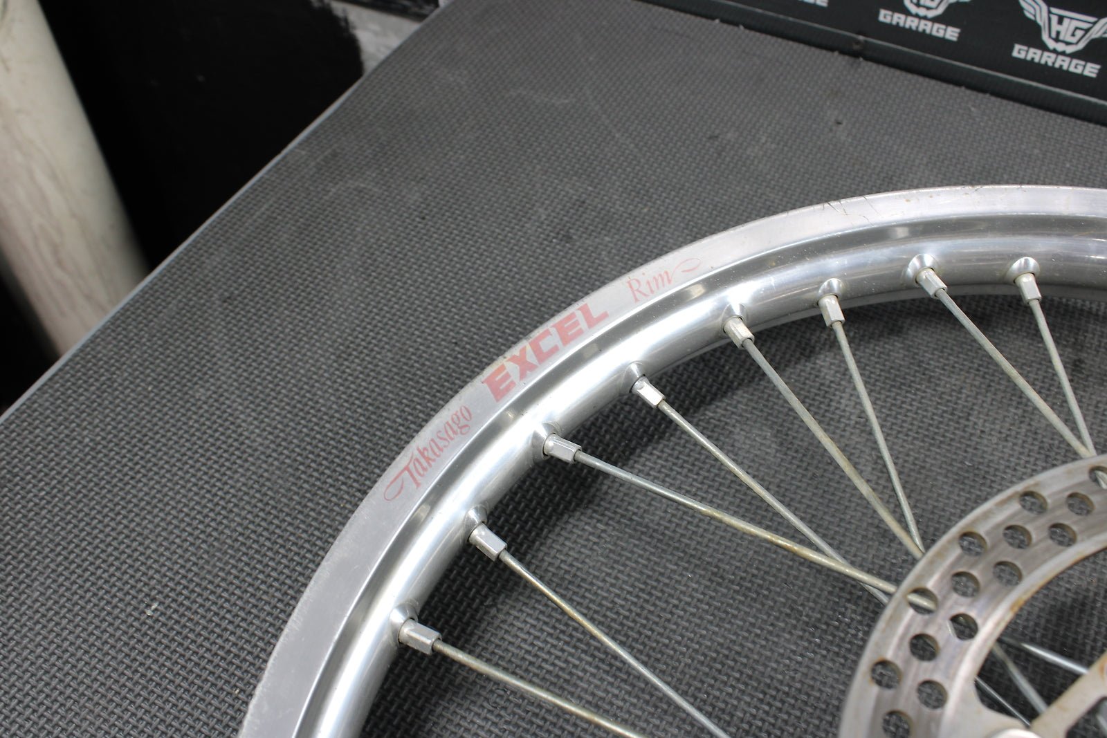 2005 Yamaha YZ125 YZ250 OEM Excel Front Wheel Rim Hub 5XC - W2519 - L0 - 00 - hggarage