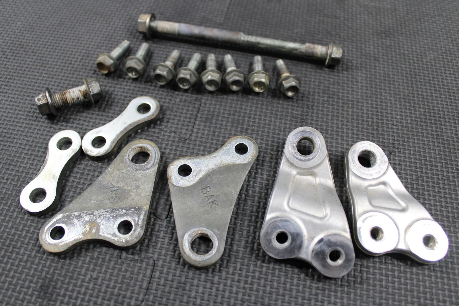 2020 YAMAHA 20 - 22 WR250F YZ250FX OEM ENGINE MOTOR MOUNT STAY BRACKETS BOLTS - hggarage