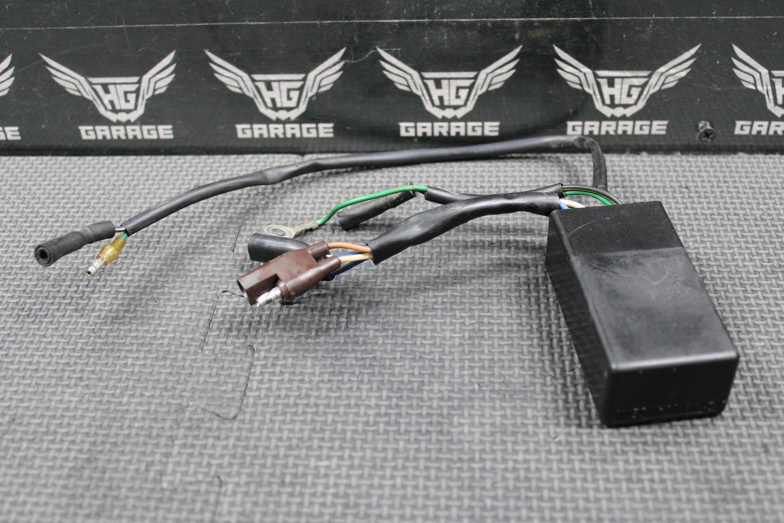 1988 HONDA CR125R OEM CDI ECU COMPUTER IGNITION UNIT BOX 30400 - KS6 - 830 NICE! - hggarage