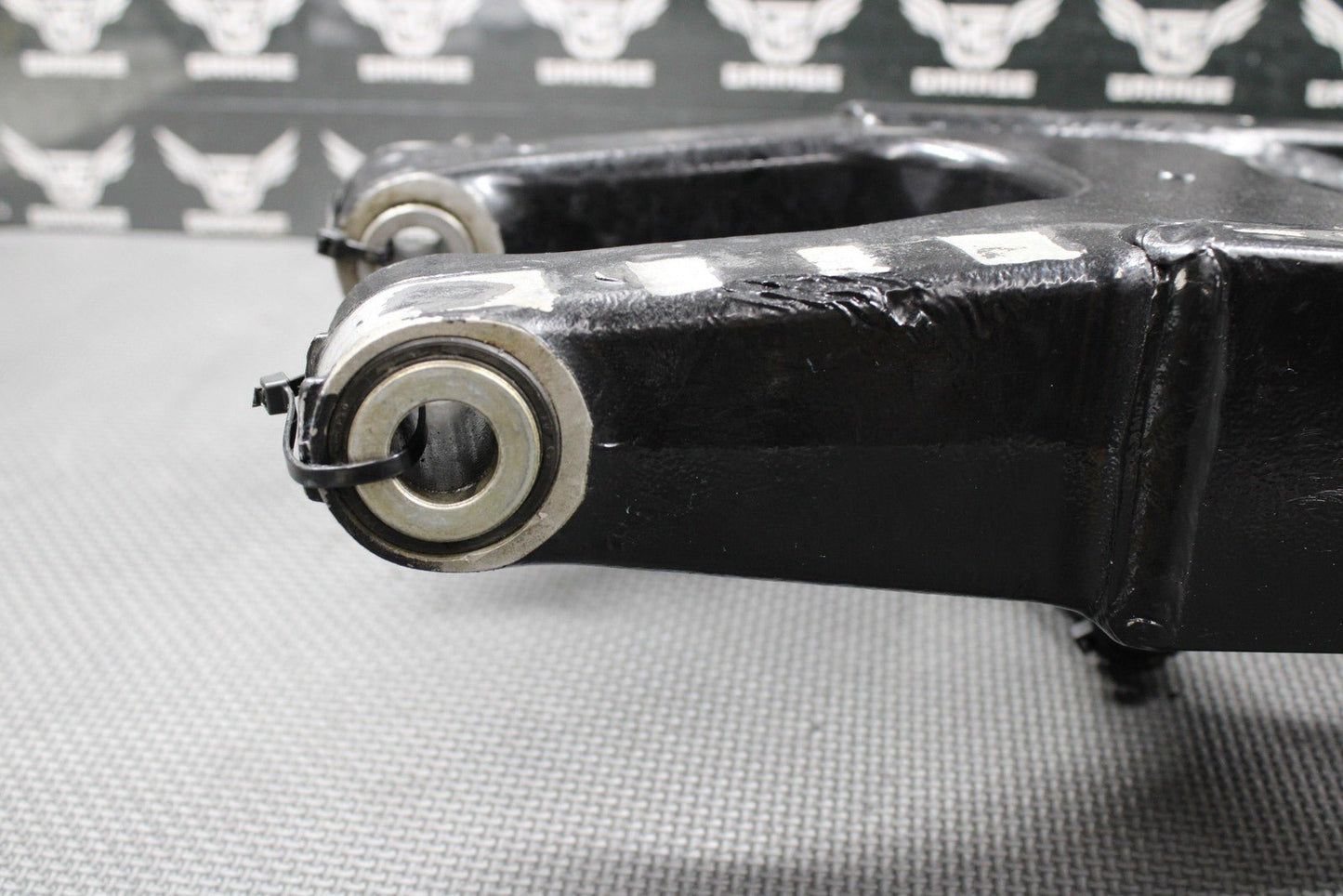 2003 SUZUKI RM125 RM250 K3 OEM SWINGARM SWING ARM REAR SUSPENSION 61000 - 37F10 - hggarage