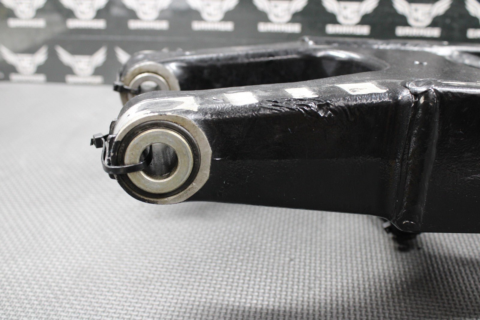 2003 SUZUKI RM125 RM250 K3 OEM SWINGARM SWING ARM REAR SUSPENSION 61000 - 37F10 - hggarage