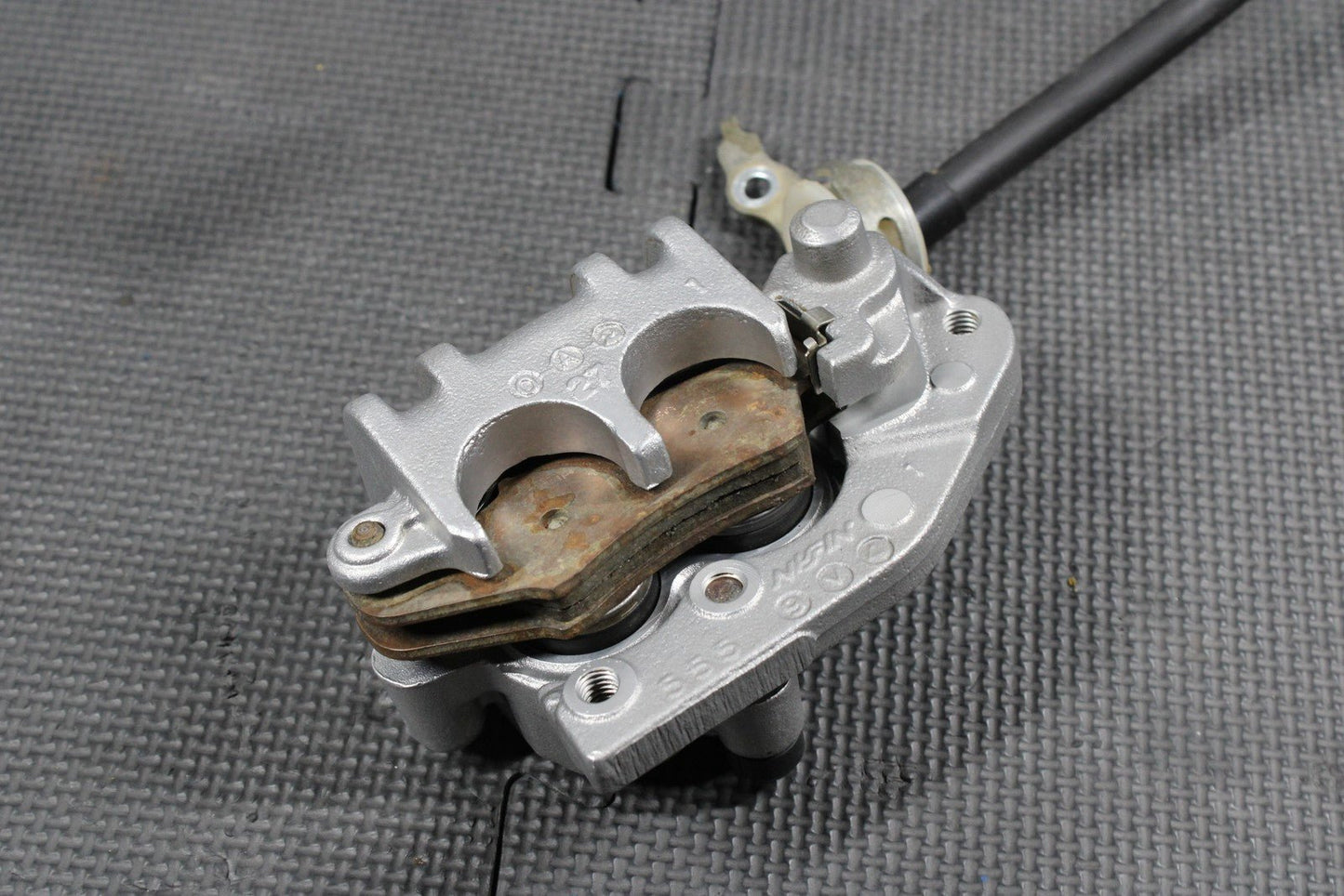 2000 SUZUKI 00 - 04 DRZ400 OEM FRONT BRAKE CALIPER MASTER CYLINDER W HOSE LEVER - hggarage