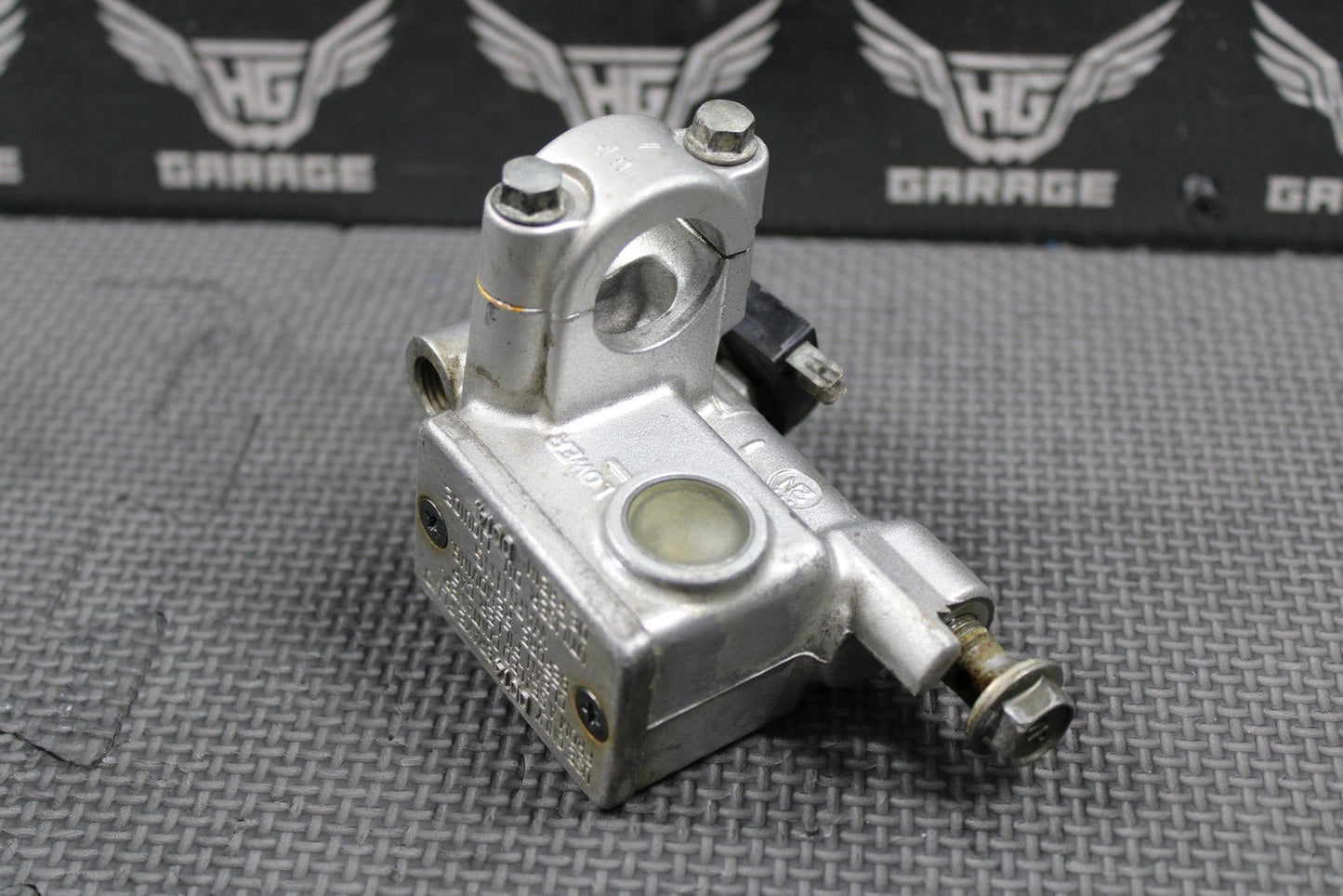 2003 KAWASAKI KLX400SR OEM NISSIN FRONT BRAKE MASTER CYLINDER 43015 - S010 - hggarage