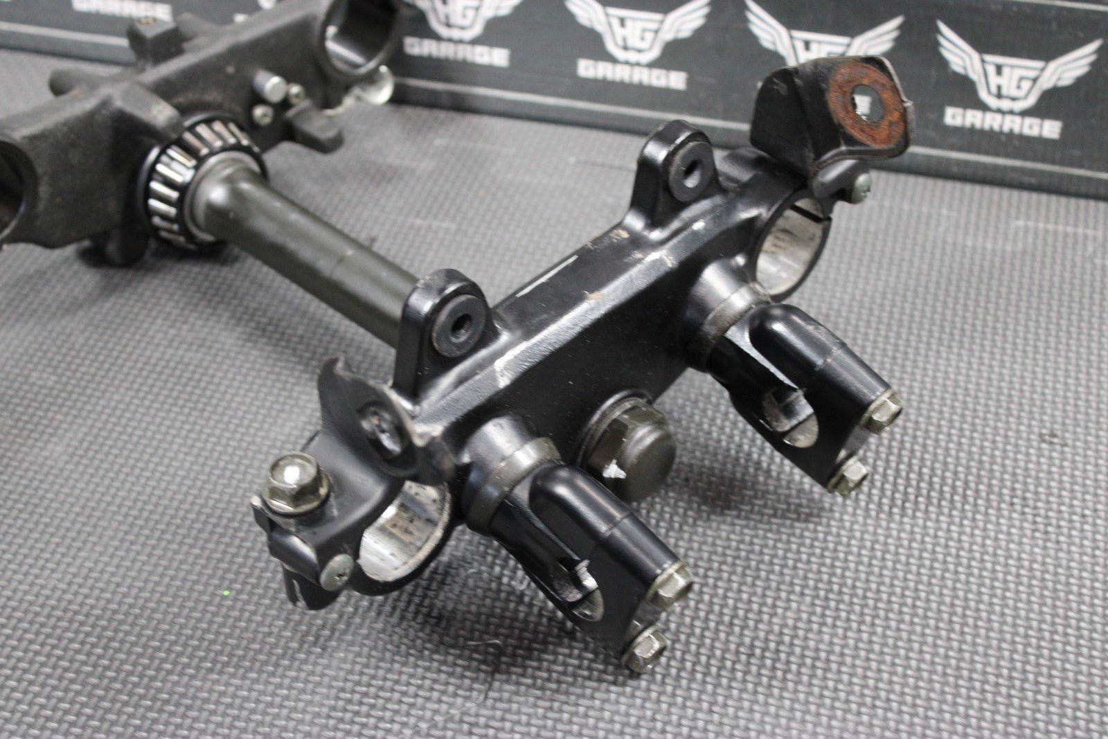 2005 SUZUKI DR200SE OEM FRONT FORKS LOWER UPPER TRIPLE TREE STEM CLAMP NICE! - hggarage