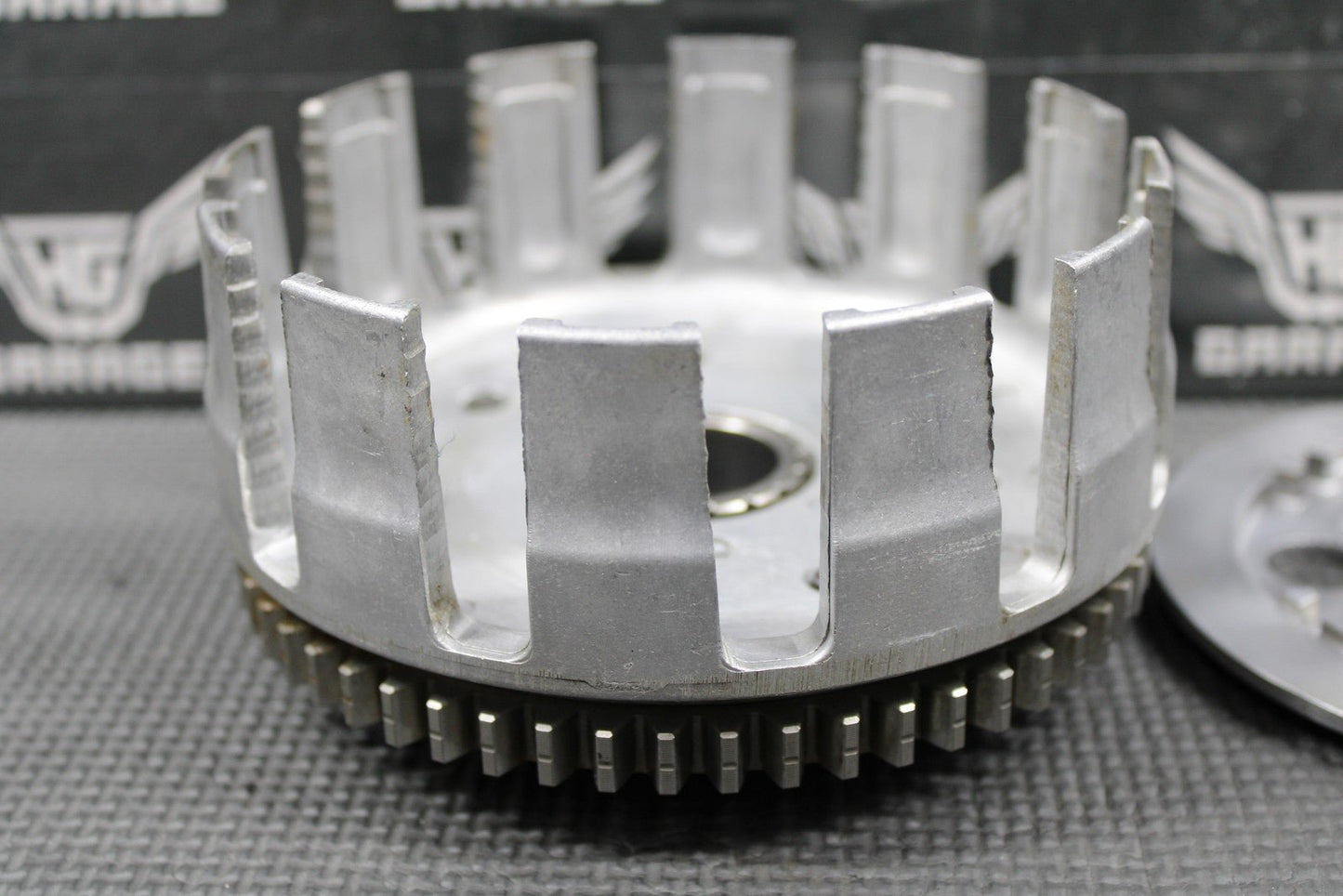1992 KAWASAKI KX125 OEM CLUTCH BASKET CENTER HUB PRESSURE PLATE 13095 - 1265 - hggarage