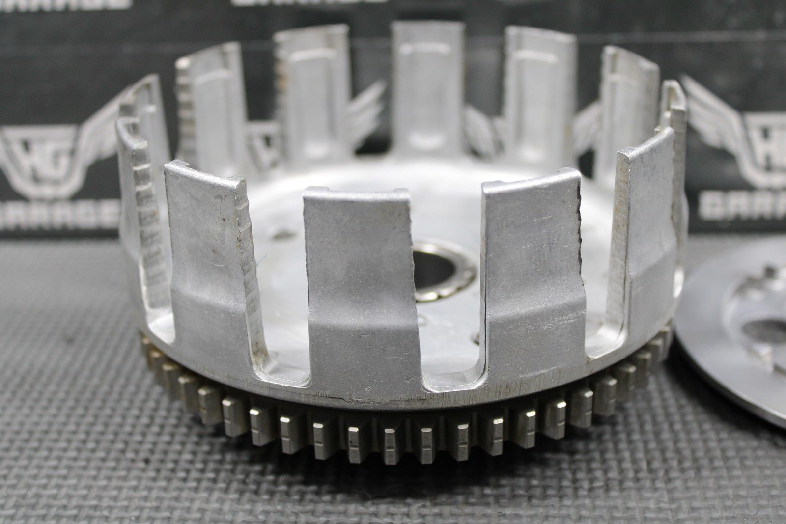1992 KAWASAKI KX125 OEM CLUTCH BASKET CENTER HUB PRESSURE PLATE 13095 - 1265 - hggarage