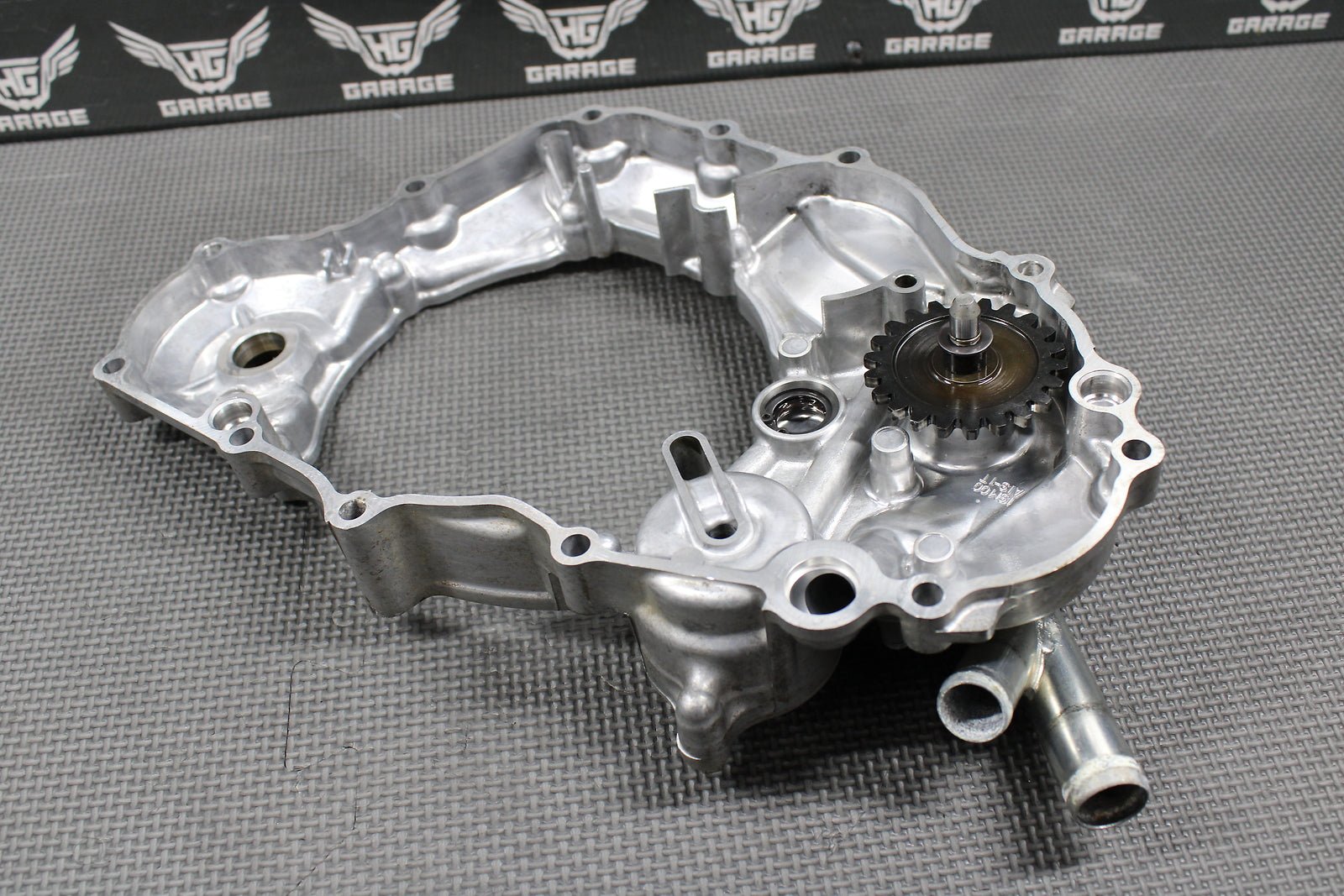 2019 YAMAHA 15 - 19 YZ250FX OEM RIGHT SIDE CASE INNER CLUTCH COVER WATER PUMP NICE - hggarage