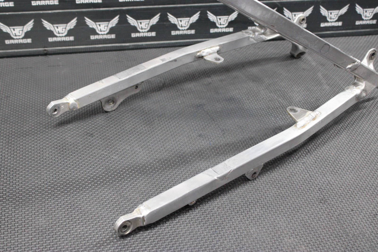 2006 YAMAHA YZ250F YZ450F OEM REAR BACK SUB FRAME SUBFRAME 5XC - 21190 - 90 - 00 - hggarage