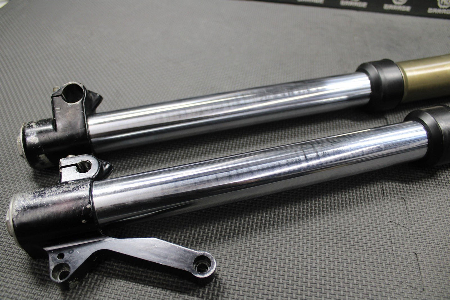1988 HONDA CR125R WHITE BROTHERS WP4054 FRONT SUSPENSION FORKS TRIPLE CLAMP KIT - hggarage