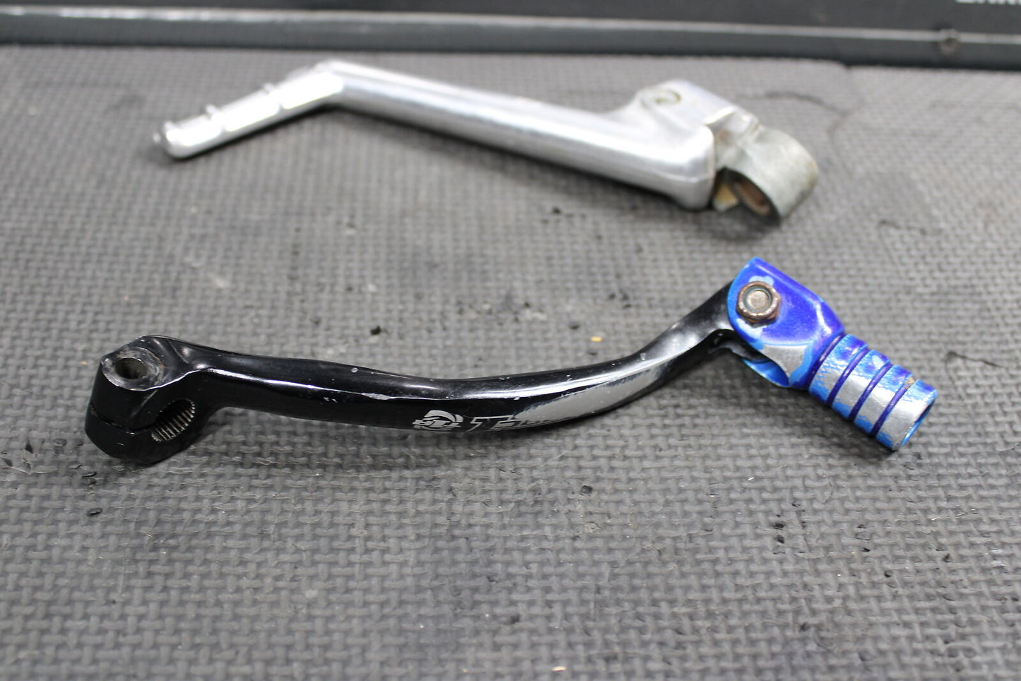 2011 YAMAHA 86-22 YZ125 OEM KICKSTART KICK START PEDAL LEVER SHIFTER LEVER