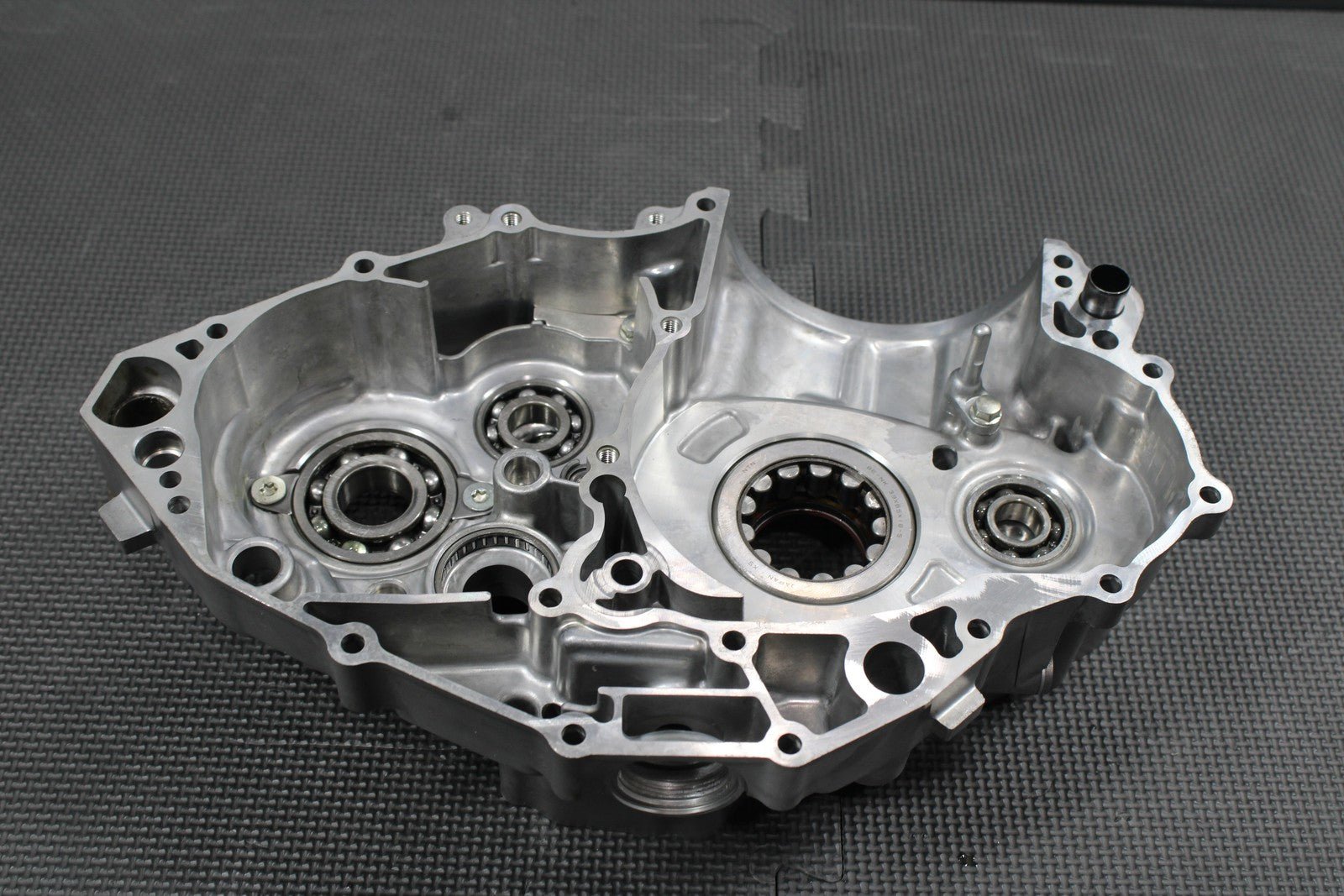 2019 HONDA 19 - 20 CRF450RX OEM LEFT ENGINE MOTOR CRANKCASE CRANK NEEDS REPAIR! - hggarage