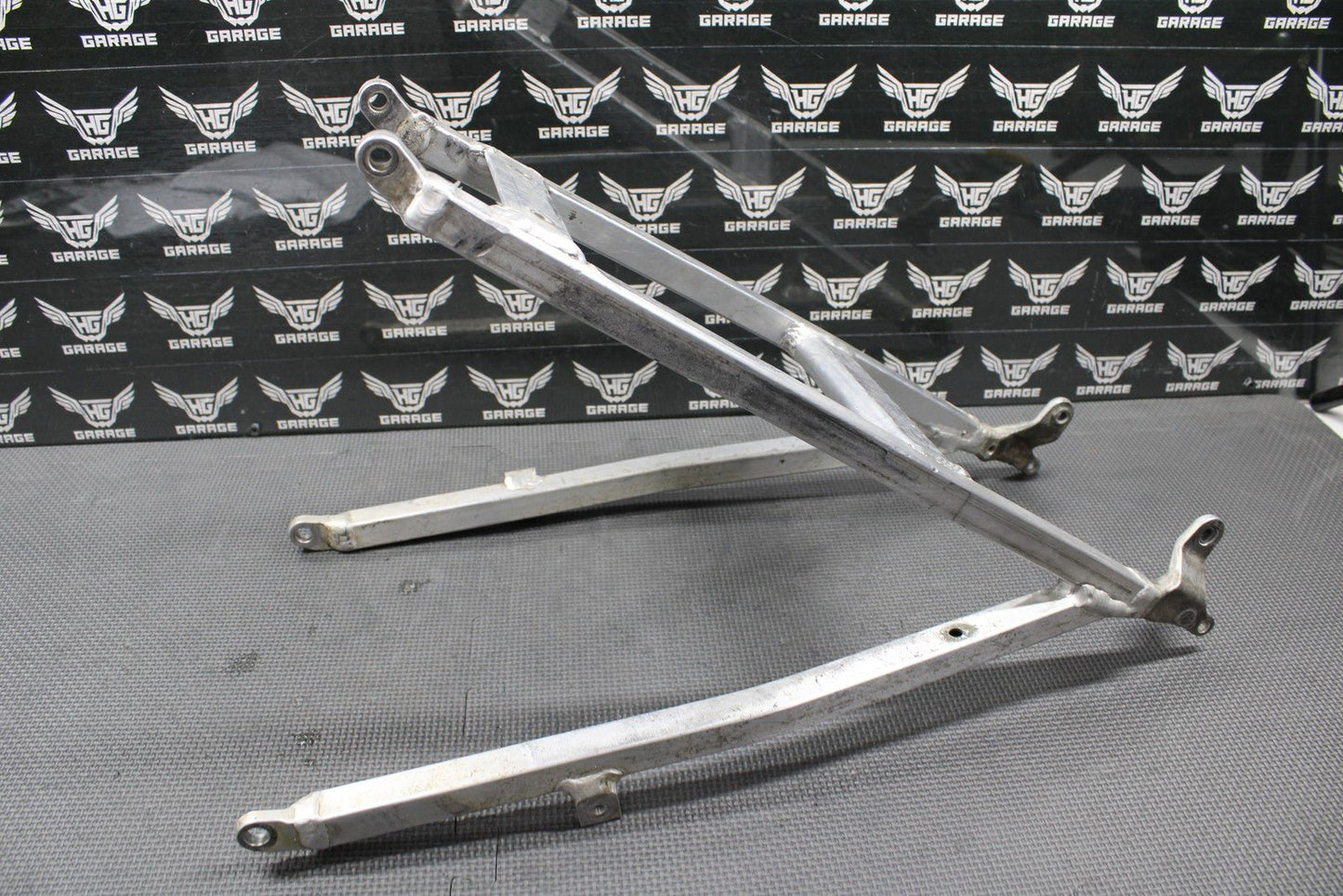 2005 HONDA CRF450R OEM REAR BACK SUB FRAME SUBFRAME SEAT RAIL 50200 - MEN - 730 - hggarage