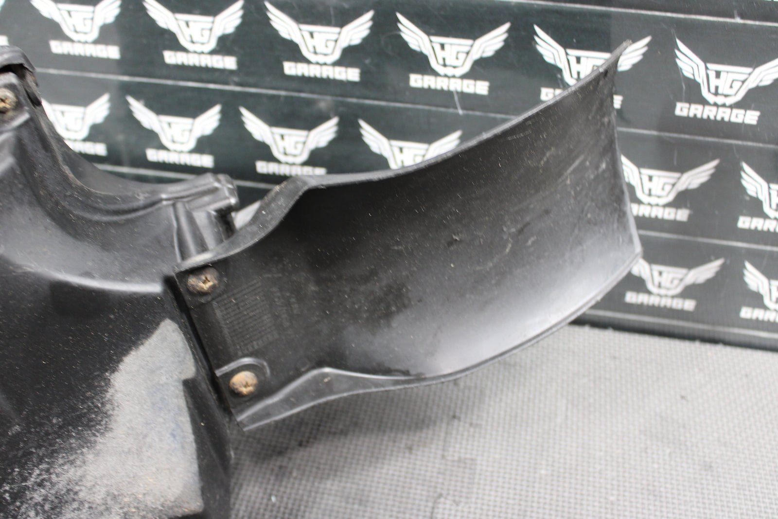 1998 YAMAHA YZ400F OEM AIRBOX AIR CLEANER FILTER INTAKE BOX 5BE - 14453 - 00 - 00 - hggarage