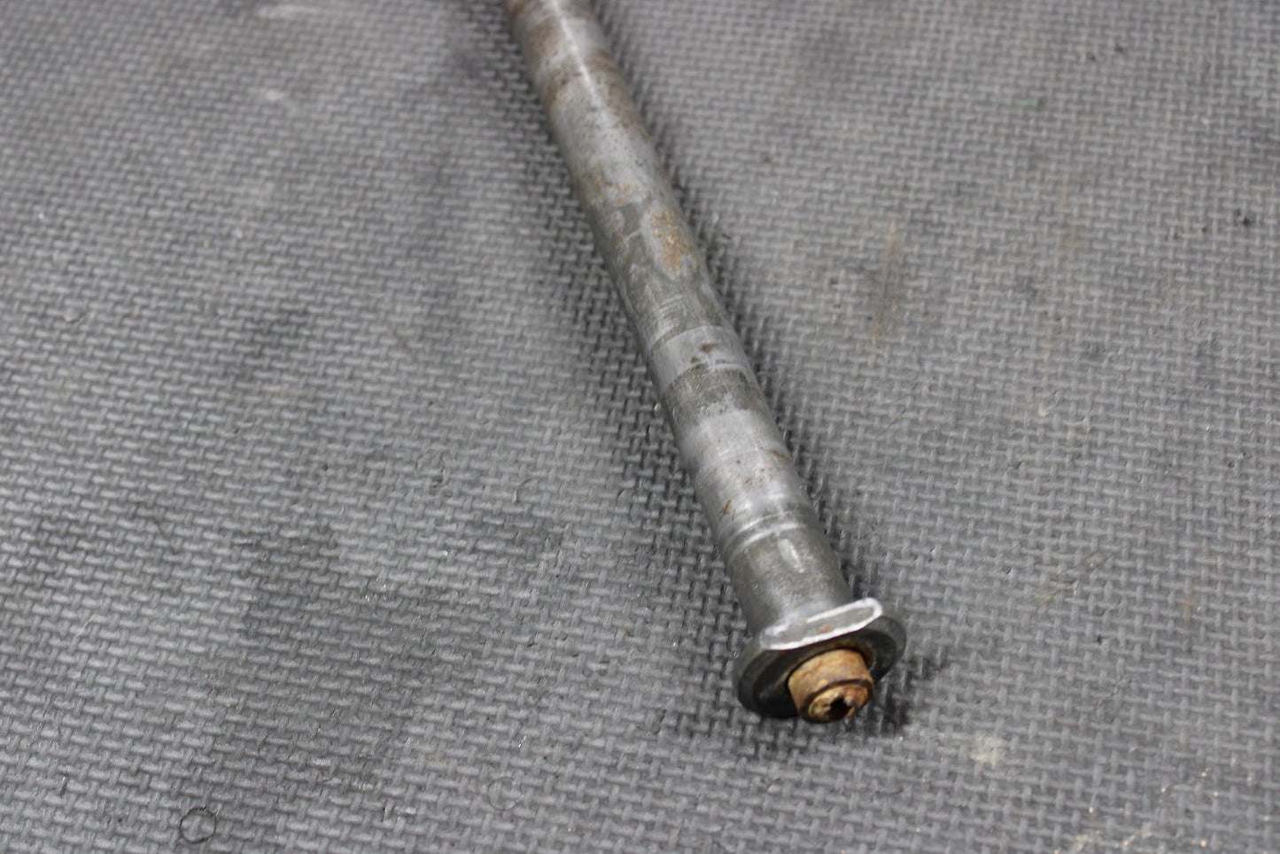 2000 YAMAHA YZ426F OEM REAR AXLE BACK WHEEL RIM PIVOT BOLT AXEL 5ET - 25381 - 00 - 00 - hggarage