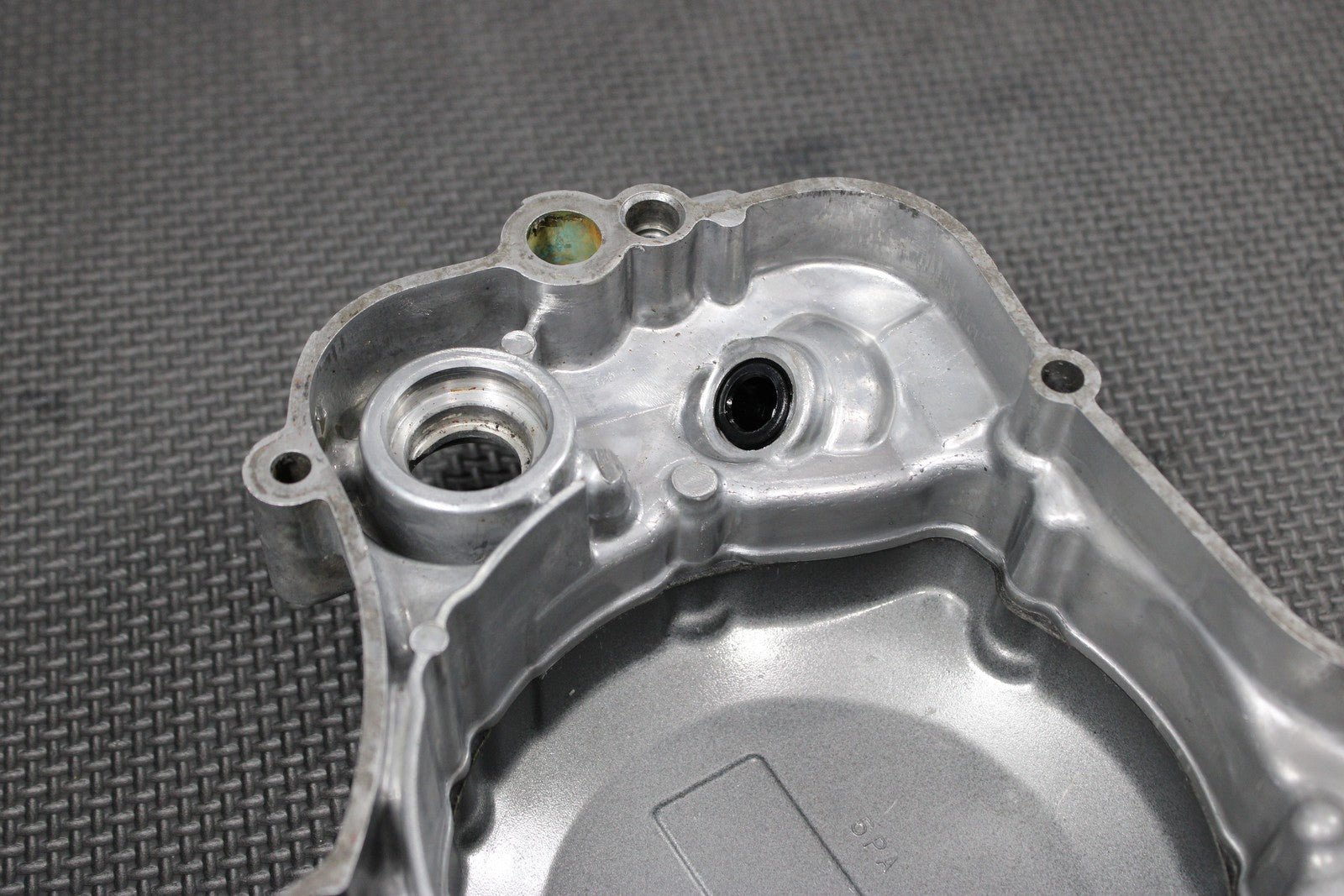 2007 02 - 07 YAMAHA YZ85 OEM RIGHT SIDE ENGINE INNER OUTER CLUTCH COVER WATERPUMP - hggarage