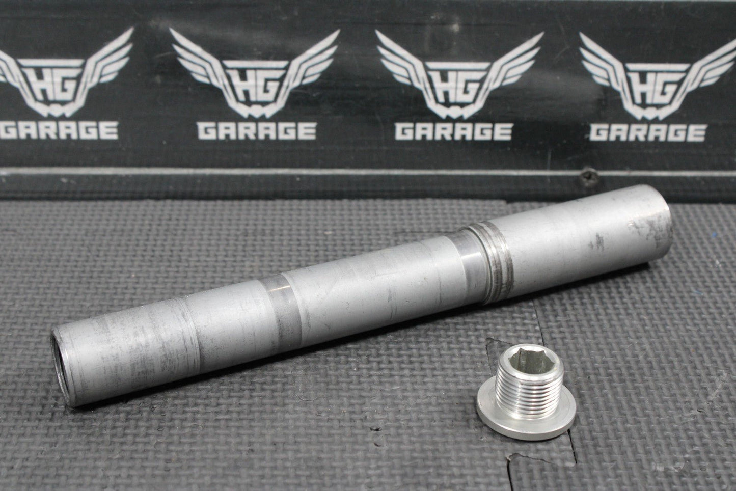 2013 HUSQVARNA TE511 OEM FRONT WHEEL RIM AXLE PIVOT BOLT 8000H1547 - hggarage