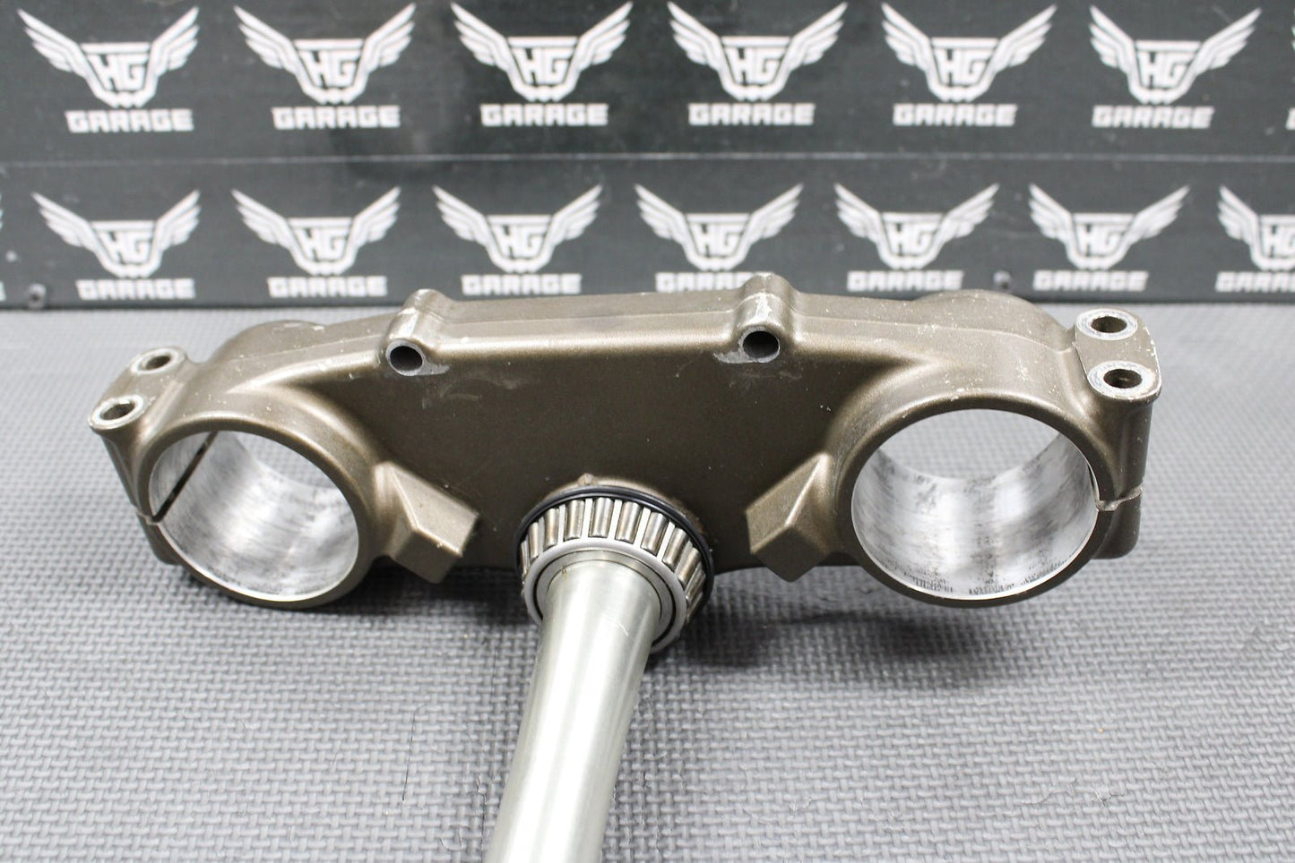 2007 2008 KAWASAKI KX250F OEM FRONT FORKS LOWER TRIPLE TREE STEERING STEM CLAMP - hggarage