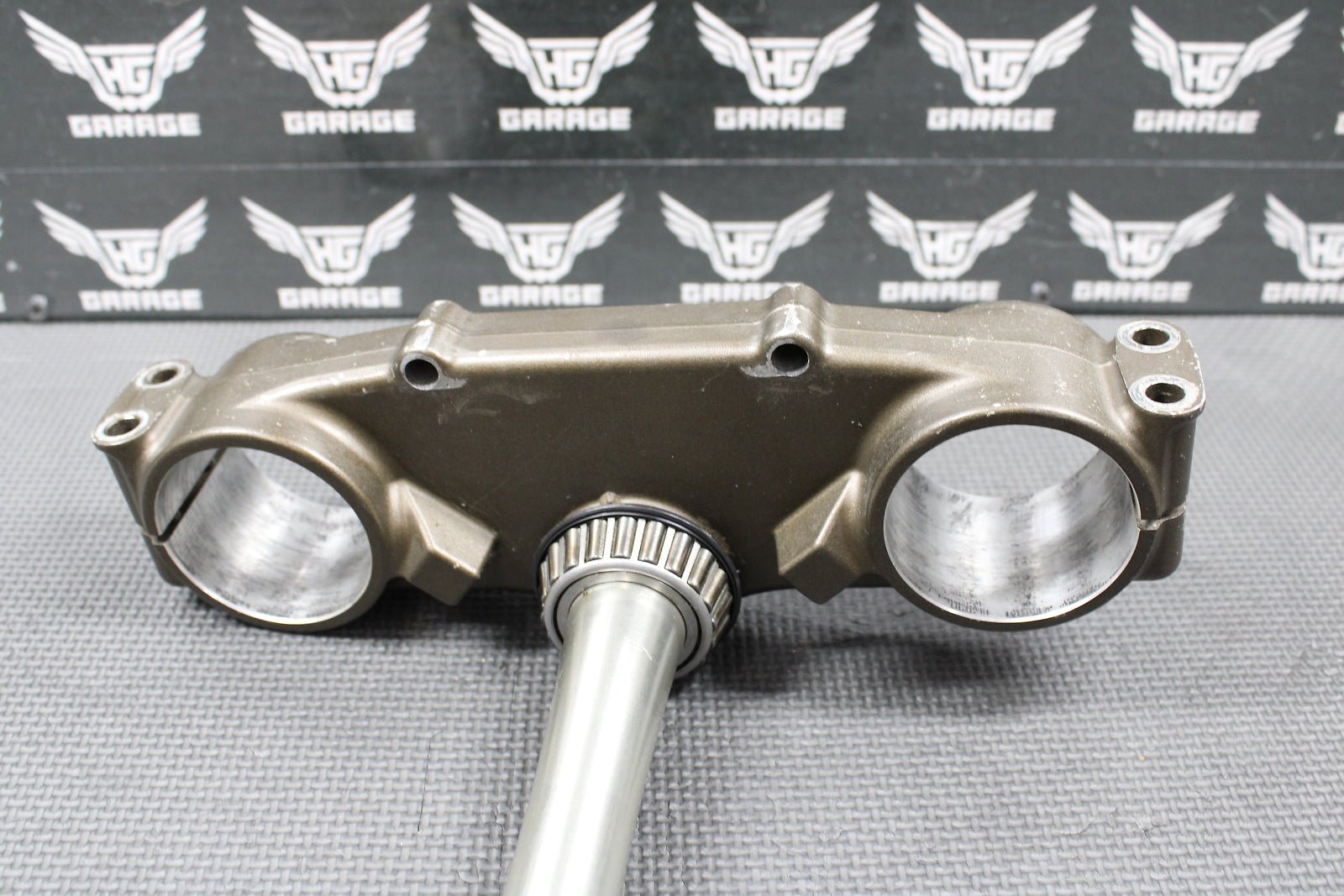 2007 2008 KAWASAKI KX250F OEM FRONT FORKS LOWER TRIPLE TREE STEERING STEM CLAMP - hggarage