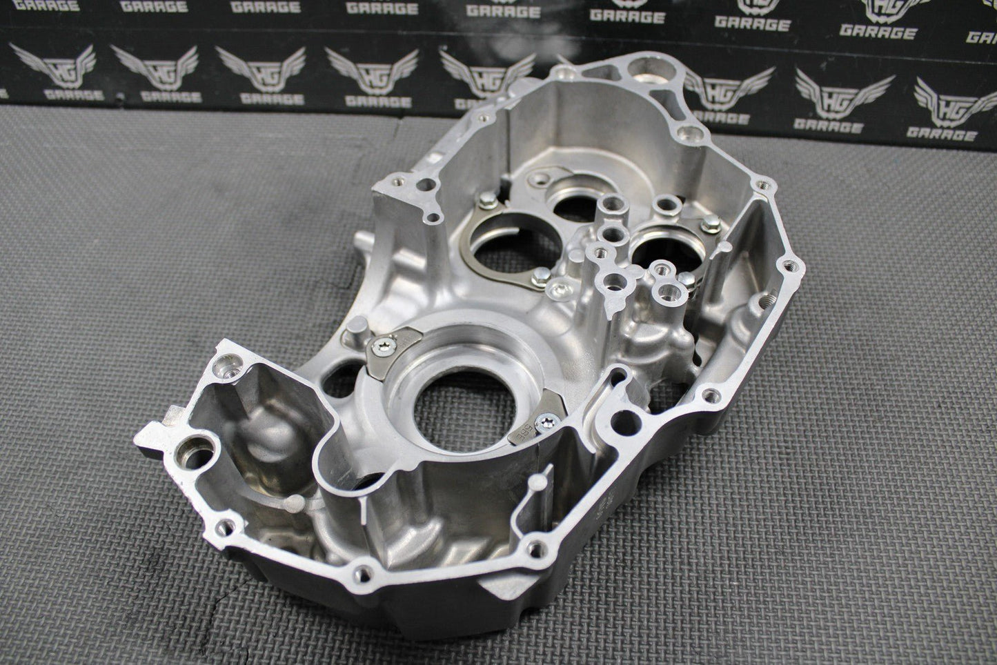2009 YAMAHA 06 - 09 YZ450F OEM RIGHT SIDE ENGINE MOTOR CRANKCASE CRANK CASE GOOD! - hggarage