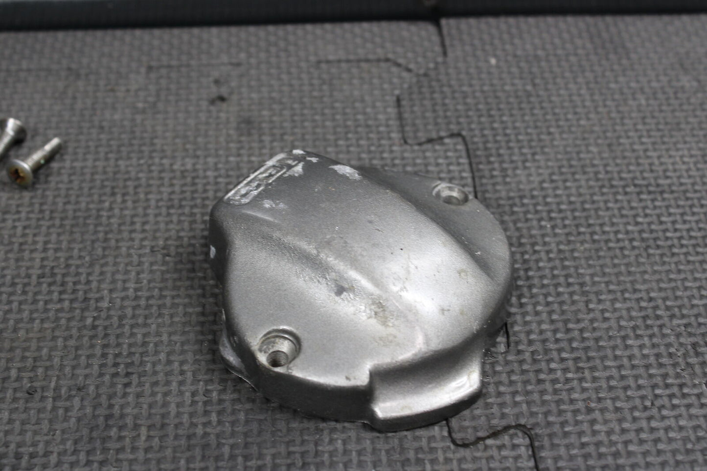 2002 HONDA XR200R 93-02 OEM ENGINE PULSE GENERATOR COVER CAP CYLINDER HEAD