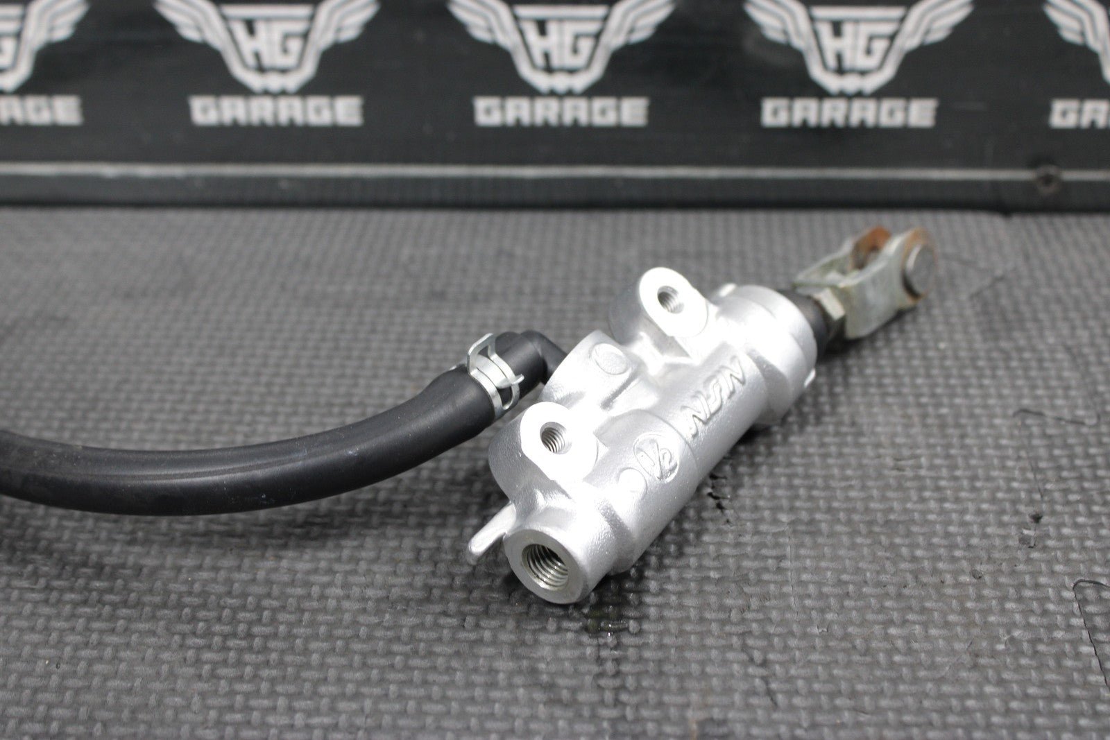 2001 KAWASAKI KX100 KX85 01 - 22 OEM NISSIN REAR BACK BRAKE MASTER CYLINDER W RESE - hggarage