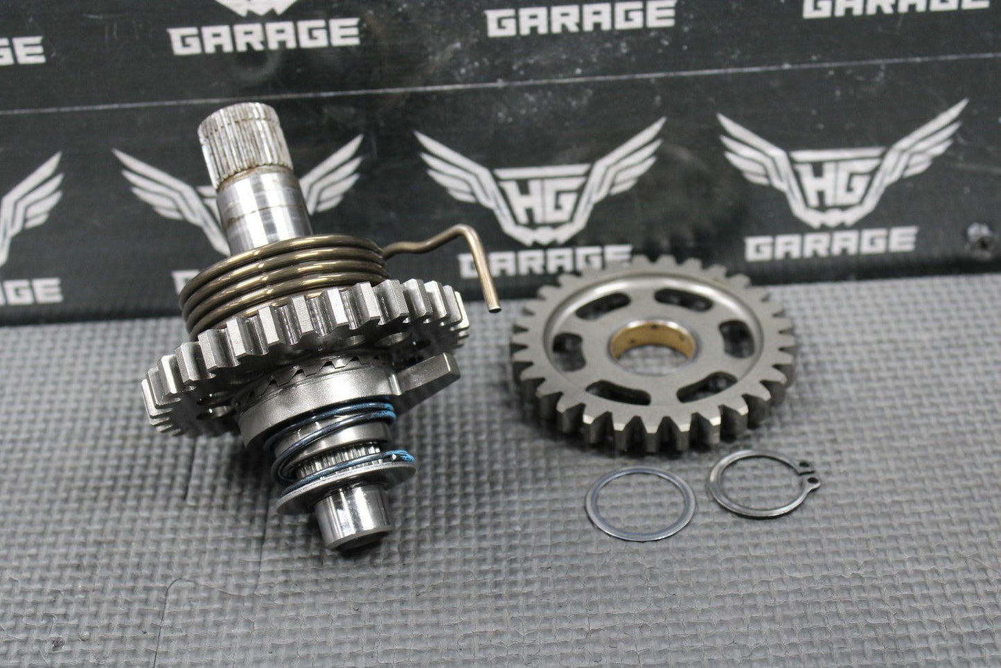 2009 YAMAHA YZ450F OEM KICKSTART KICK START SHAFT W IDLER GEAR 2S2 - 15601 - 00 - 00 - hggarage