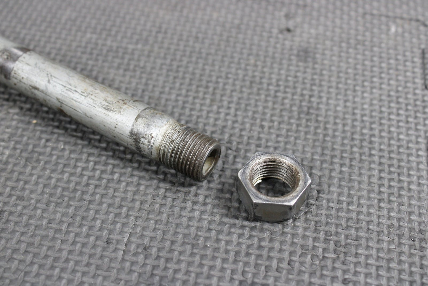 2009 Kawasaki KX250F OEM Rear Back Swingarm Bolt Suspension Pivot Axle 33032 - 001 - hggarage