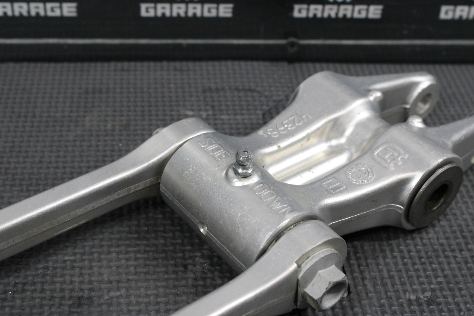 2013 HUSQVARNA TE511 OEM REAR SHOCK LINKAGE LINKS RELAY 8000H2365 8000H3615 - hggarage