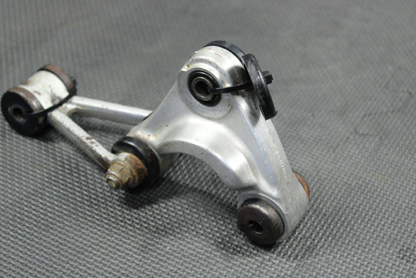 1993 Honda CR80R OEM Rear Shock Linkage Links 52460 - GS2 - 700 52470 - GS2 - 700 - hggarage