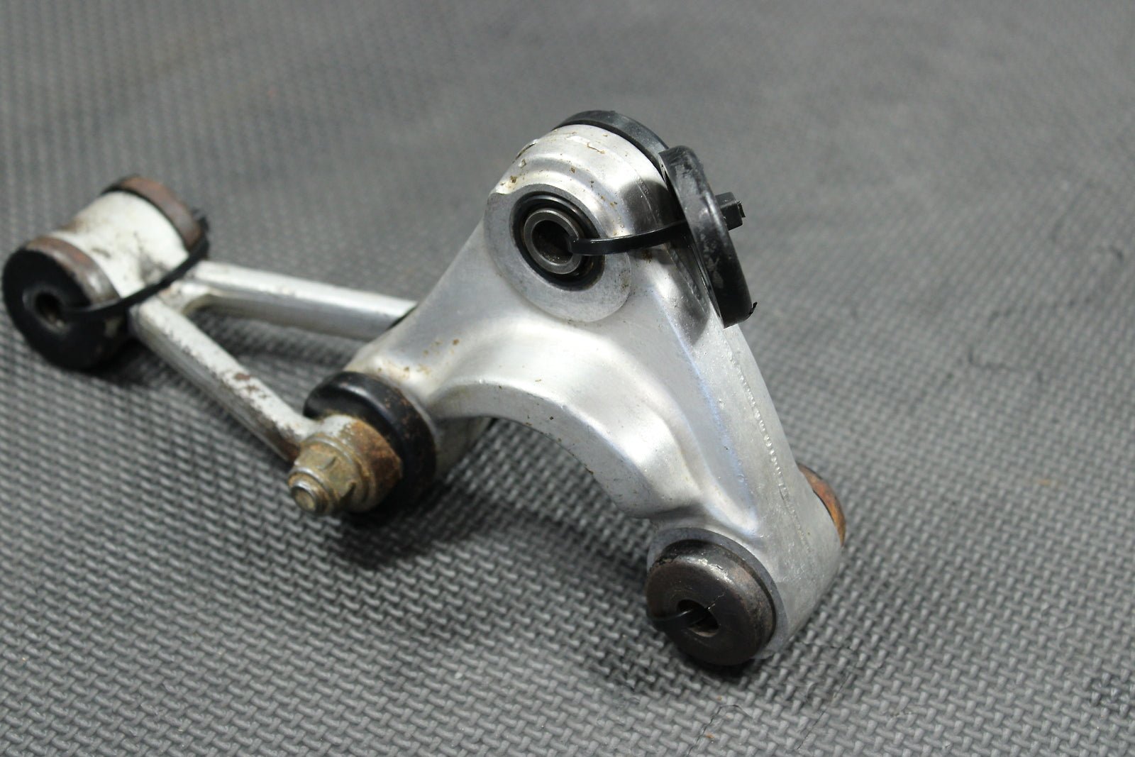 1993 Honda CR80R OEM Rear Shock Linkage Links 52460 - GS2 - 700 52470 - GS2 - 700 - hggarage