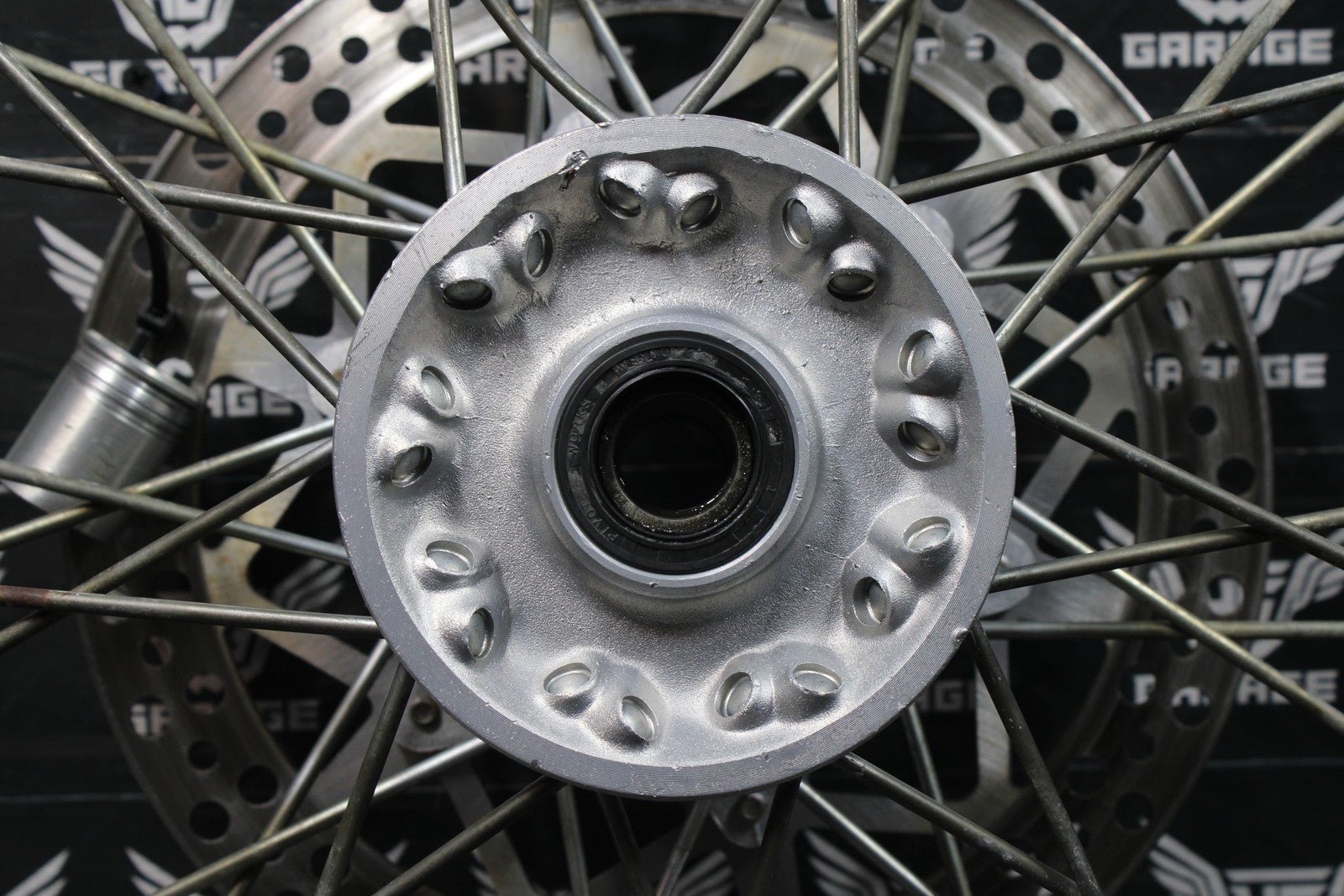 2001 YAMAHA YZ250F OEM FRONT WHEEL RIM 4SS - 25111 - 01 - 00 94416 - 21002 - 00 - hggarage