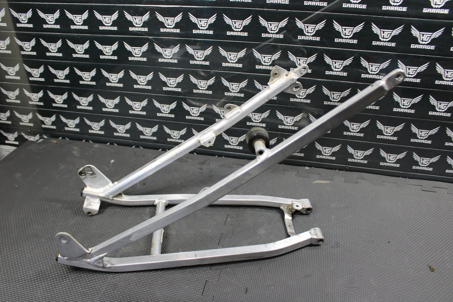 2002 YAMAHA 2002 YZ250F YZ426F OEM REAR BACK SUB FRAME SUBFRAME 5SF - 21190 - 00 - 00 - hggarage