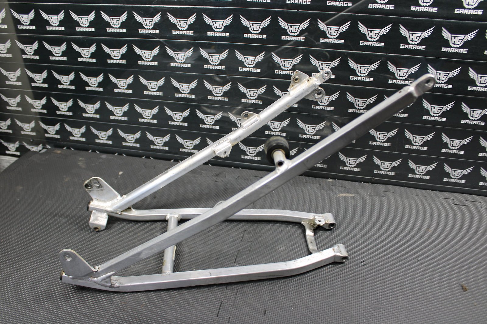 2002 YAMAHA 2002 YZ250F YZ426F OEM REAR BACK SUB FRAME SUBFRAME 5SF - 21190 - 00 - 00 - hggarage