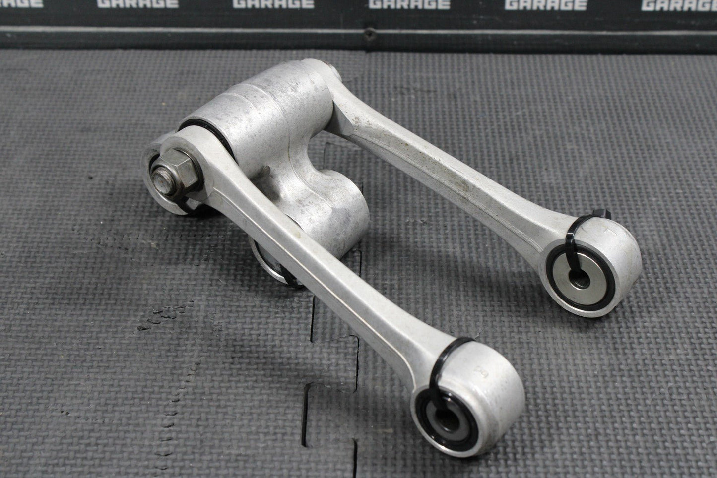 2023 HONDA CRF250R OEM REAR SHOCK LINKAGE LINKS RELAY ARM SWINGARM GOOD! - hggarage
