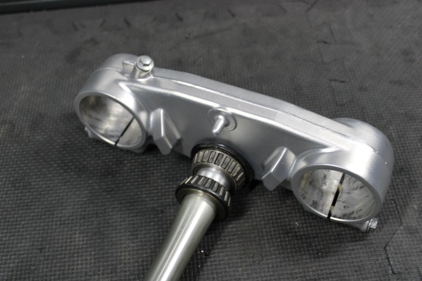 2006 HONDA CRF250R OEM FRONT FORKS LOWER UPPER TRIPLE TREE STEM CLAMP - hggarage