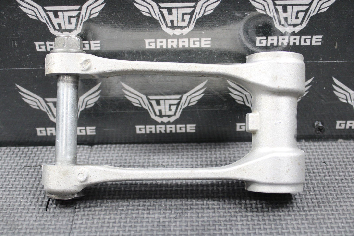 2020 SUZUKI 19 - 25 RMZ250 RMZ450 OEM REAR SHOCK LINKAGE ROD BOLTS 62600 - 37890 - hggarage