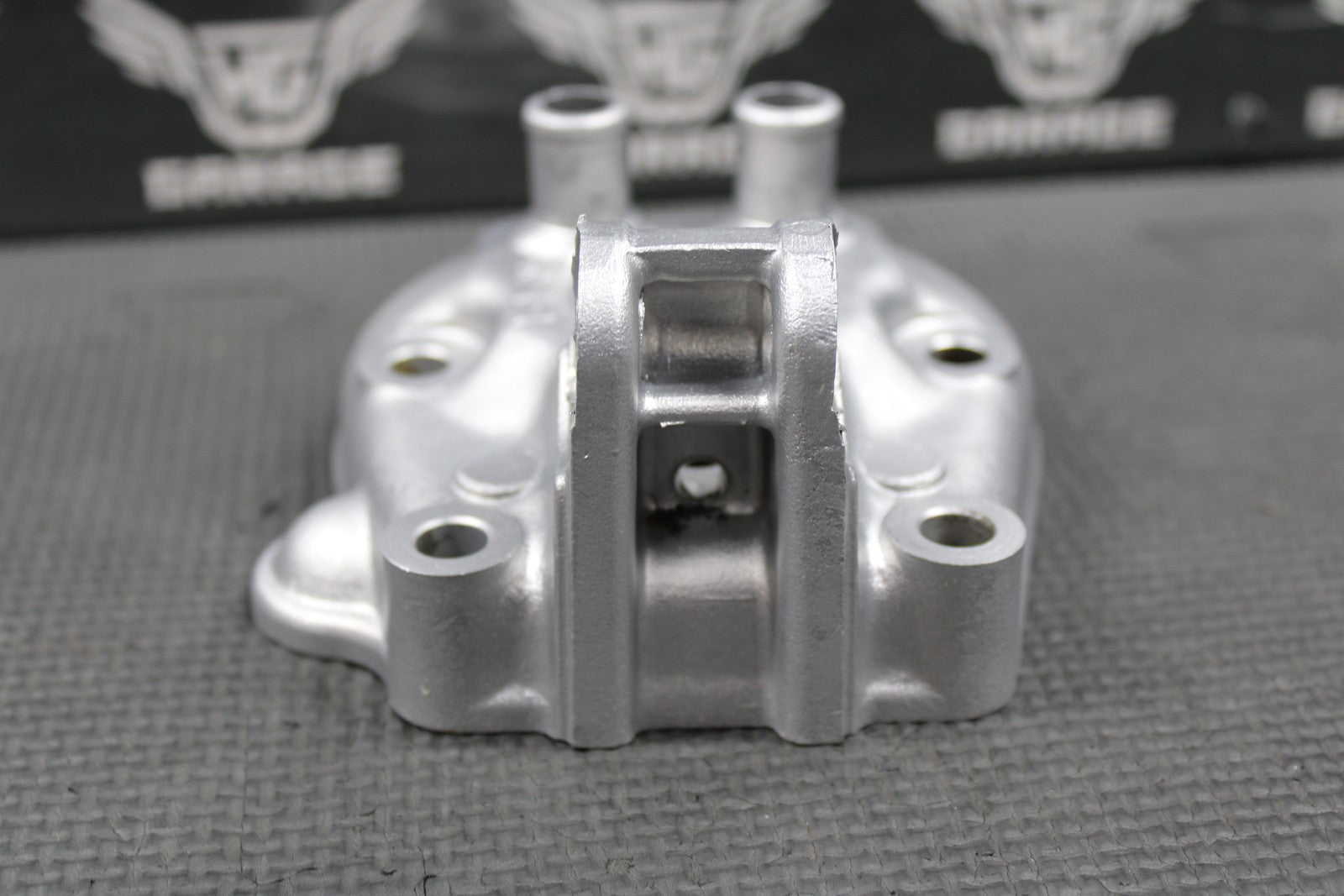 1990 KAWASAKI KX125 OEM ENGINE MOTOR CYLINDER HEAD COVER CAP DOME 11001 - 1316 - hggarage