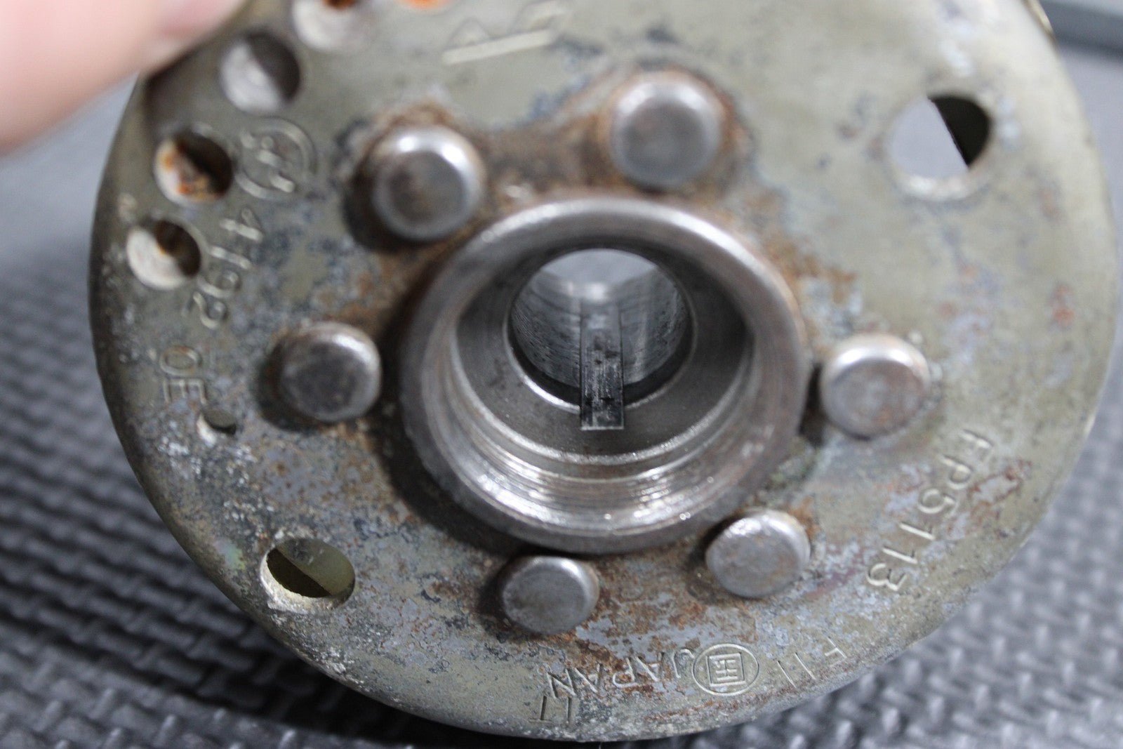 1991 86 - 91 HONDA CR80R OEM STATOR MAGNETO ROTOR FLYWHEEL 31110 - GC4 - 600 - hggarage