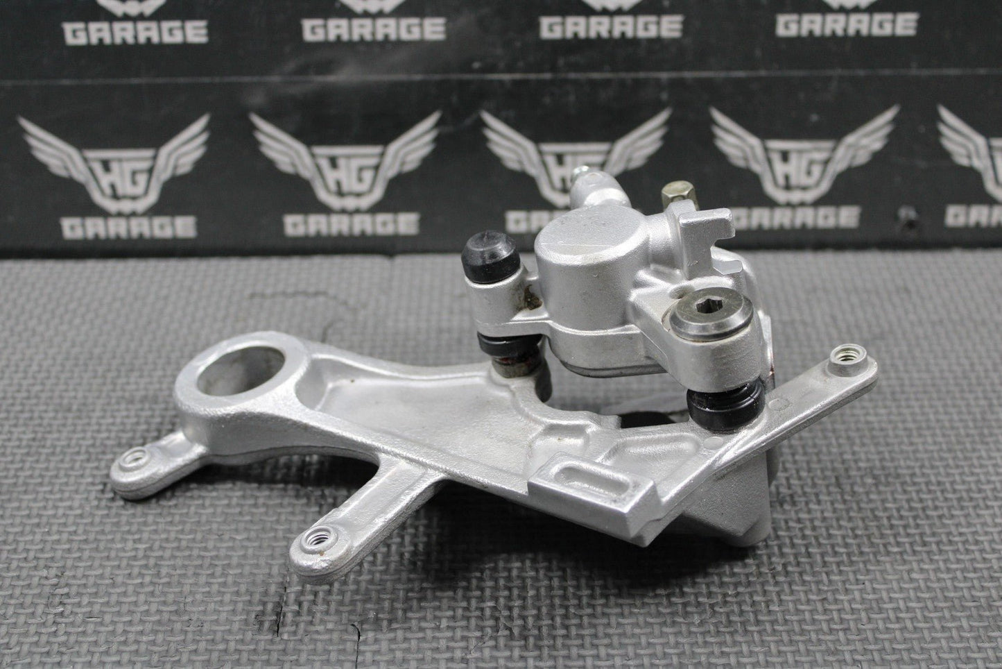 2008 HONDA 05 - 17 CRF250R 05 - 07 CR250R OEM REAR BACK BRAKE CALIPER 43150 - KRN - 711 - hggarage
