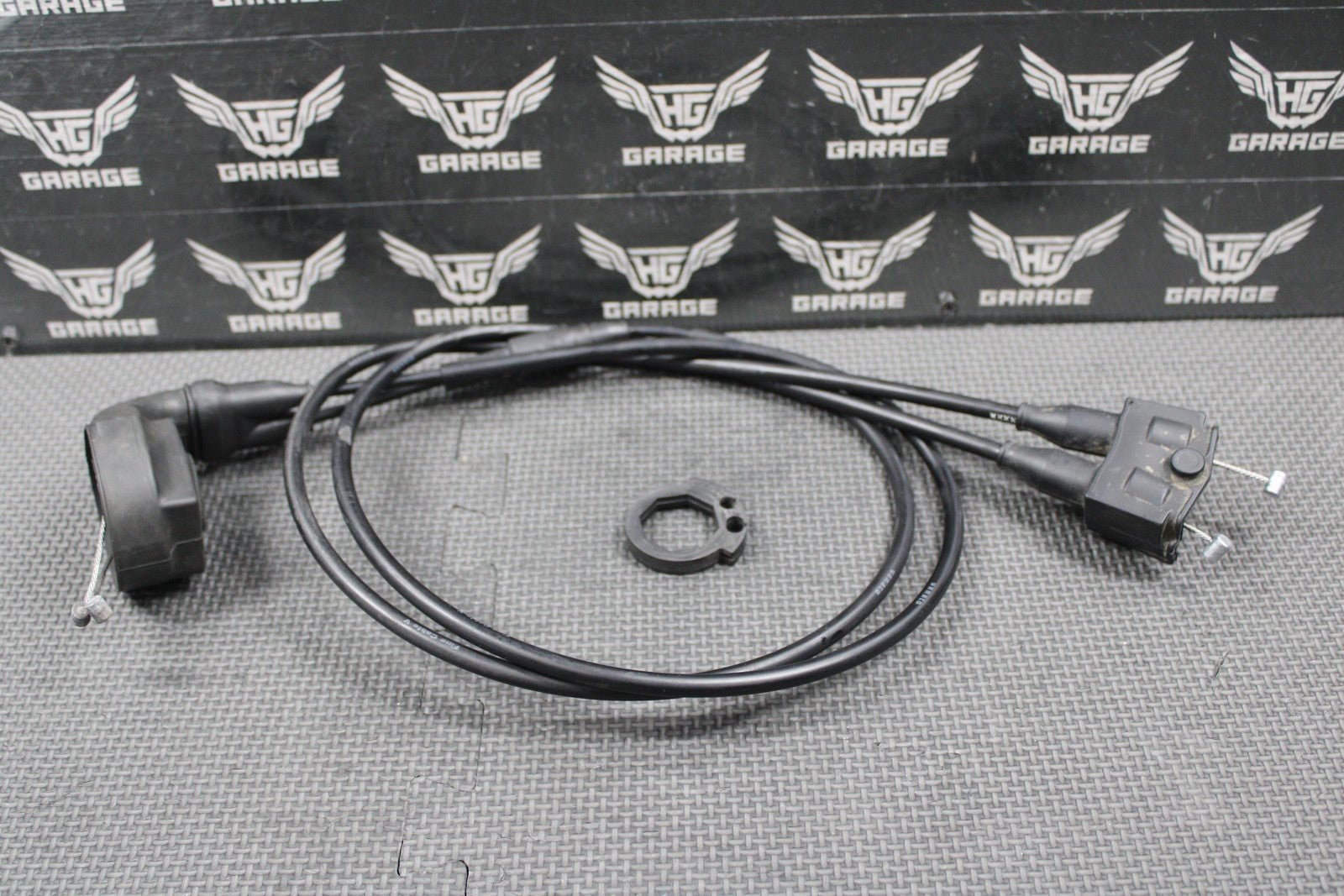 2020 SUZUKI RMZ250 RMZ450 OEM RIGHT THROTTLE GRIP CABLE HOUSING 58301 - 37K00 - hggarage