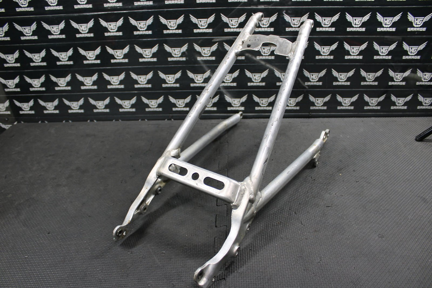 2007 06 - 09 HONDA CRF250R OEM REAR BACK SUB FRAME SUBFRAME RAIL 50200 - KRN - 850 - hggarage