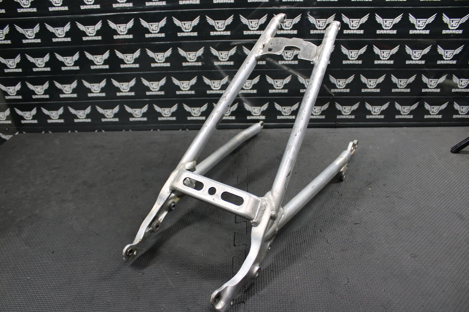 2007 06 - 09 HONDA CRF250R OEM REAR BACK SUB FRAME SUBFRAME RAIL 50200 - KRN - 850 - hggarage