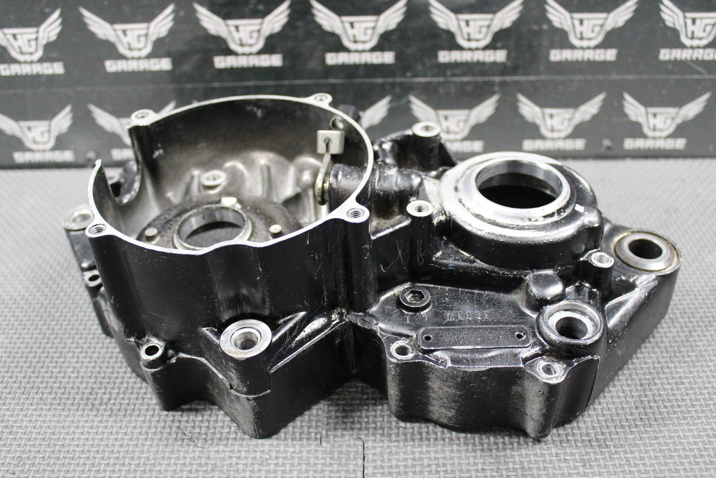 1988 HONDA CR250R OEM LEFT ENGINE MOTOR CRANKCASE CRANK CASE 112A0 - KS7 - 831 NICE! - hggarage