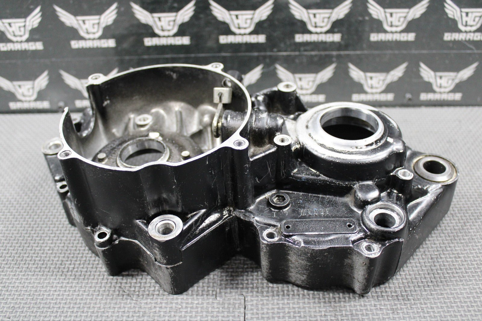 1988 HONDA CR250R OEM LEFT ENGINE MOTOR CRANKCASE CRANK CASE 112A0 - KS7 - 831 NICE! - hggarage