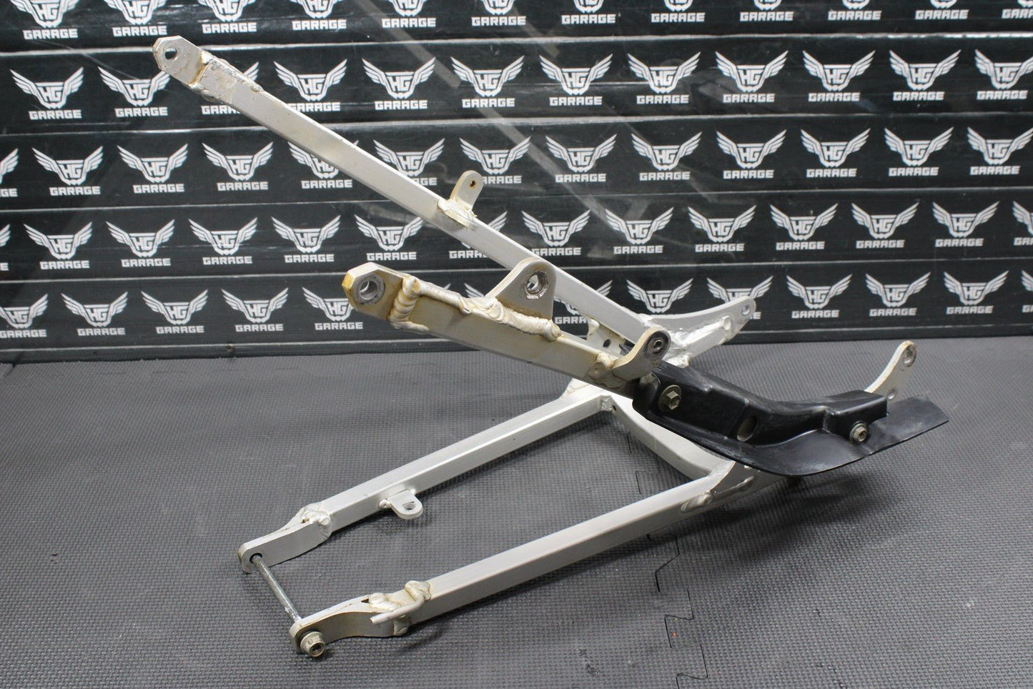 2000 SUZUKI 00 - 04 DRZ400 OEM REAR BACK SUB FRAME SUBFRAME 41200 - 29F00 - hggarage