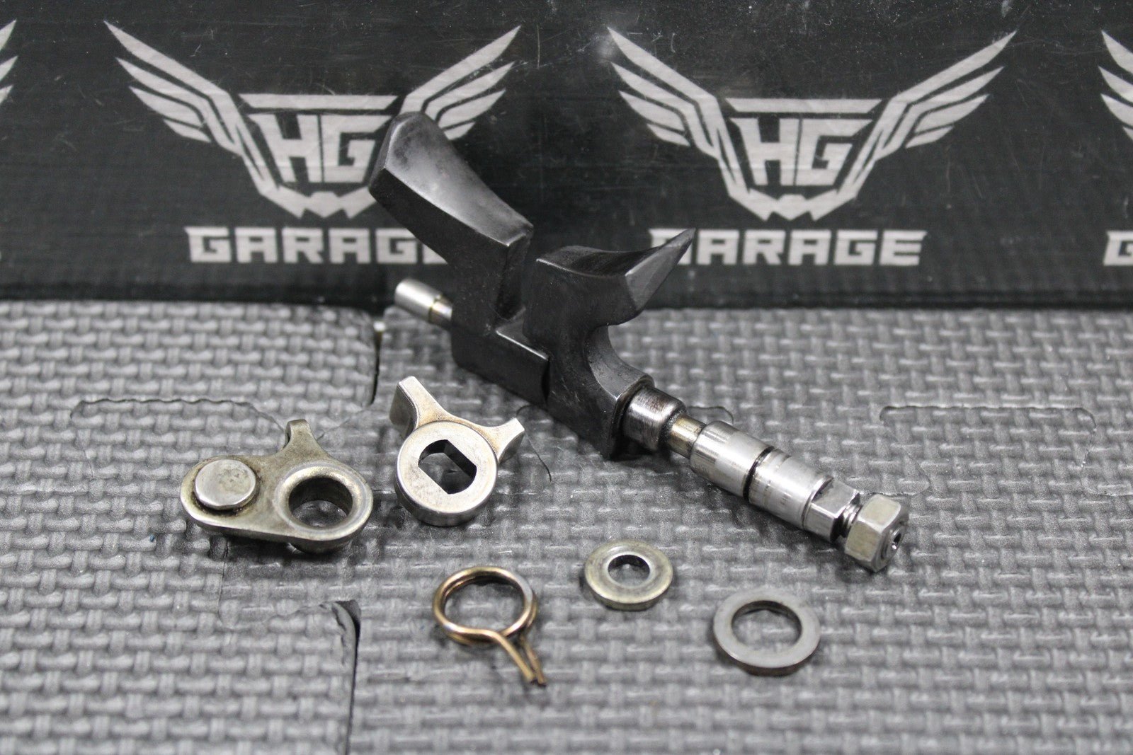2000 2001 HONDA CR125R OEM EXHAUST POWERVALVE FLAP VALVE SET SHAFT 06140 - KZ4 - A90 - hggarage