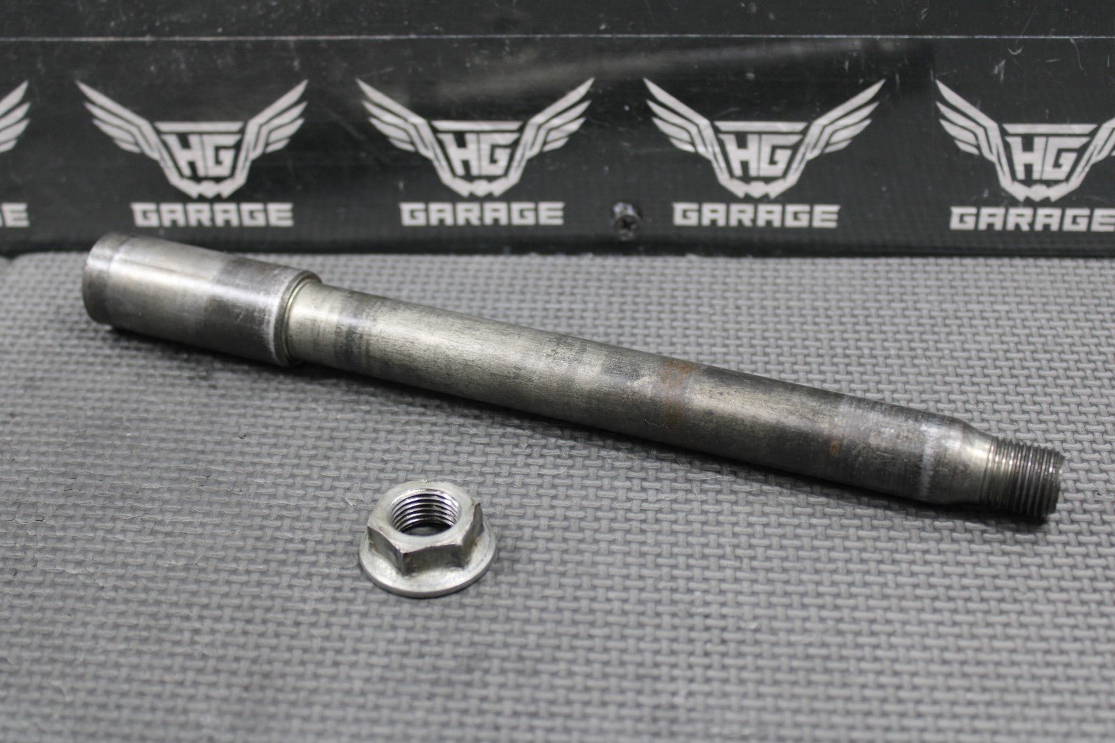 95 - 01 HONDA CR125R CR250R CR500R OEM FRONT WHEEL AXLE PIVOT BOLT 44301 - MAC - 780 - hggarage